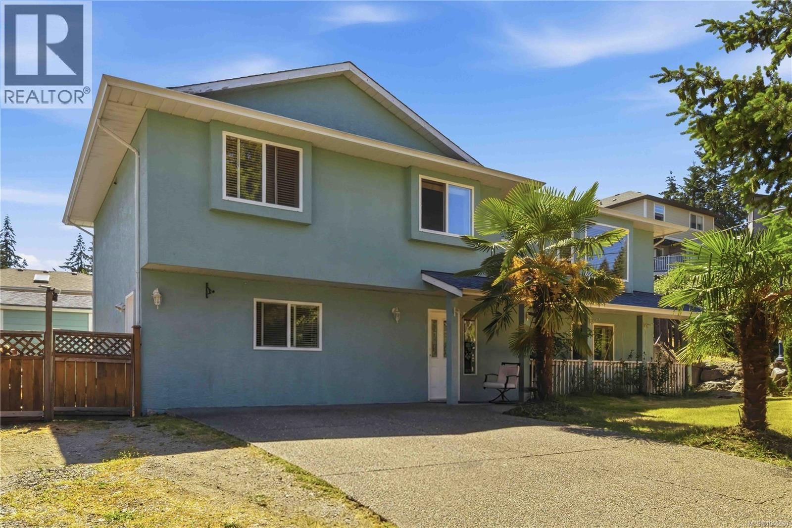 2594 Buckler Avenue property photo