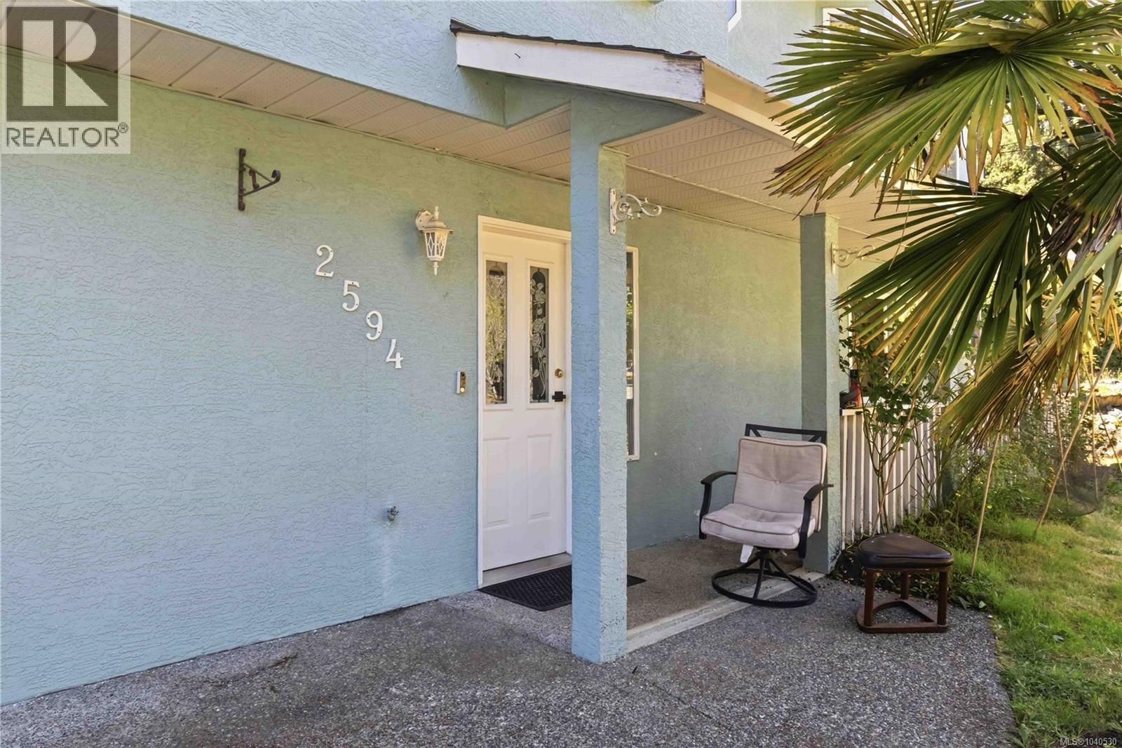 2594 Buckler Avenue property photo