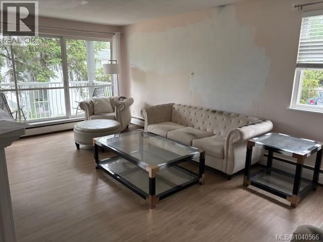 4201 997 Bowen Road property photo