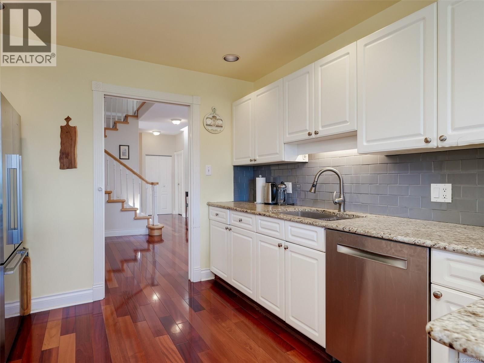 24 520 Marsett Place property photo