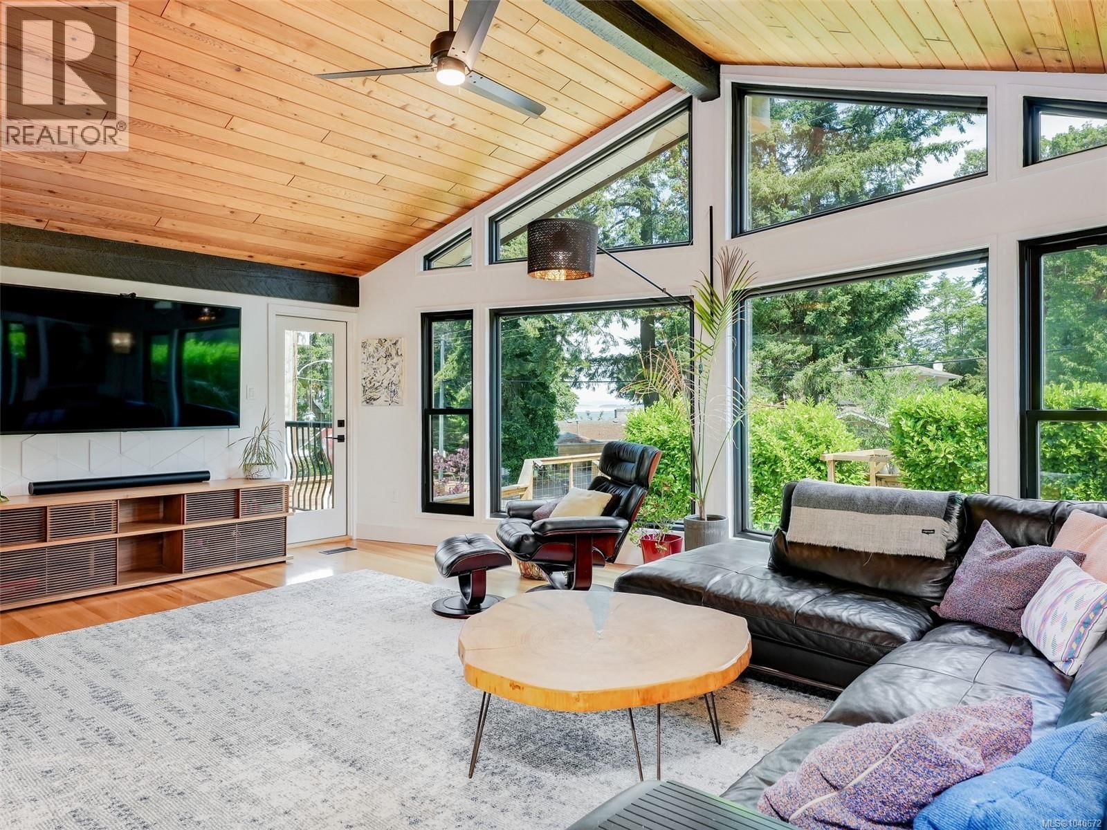 1657 Ash Road property photo