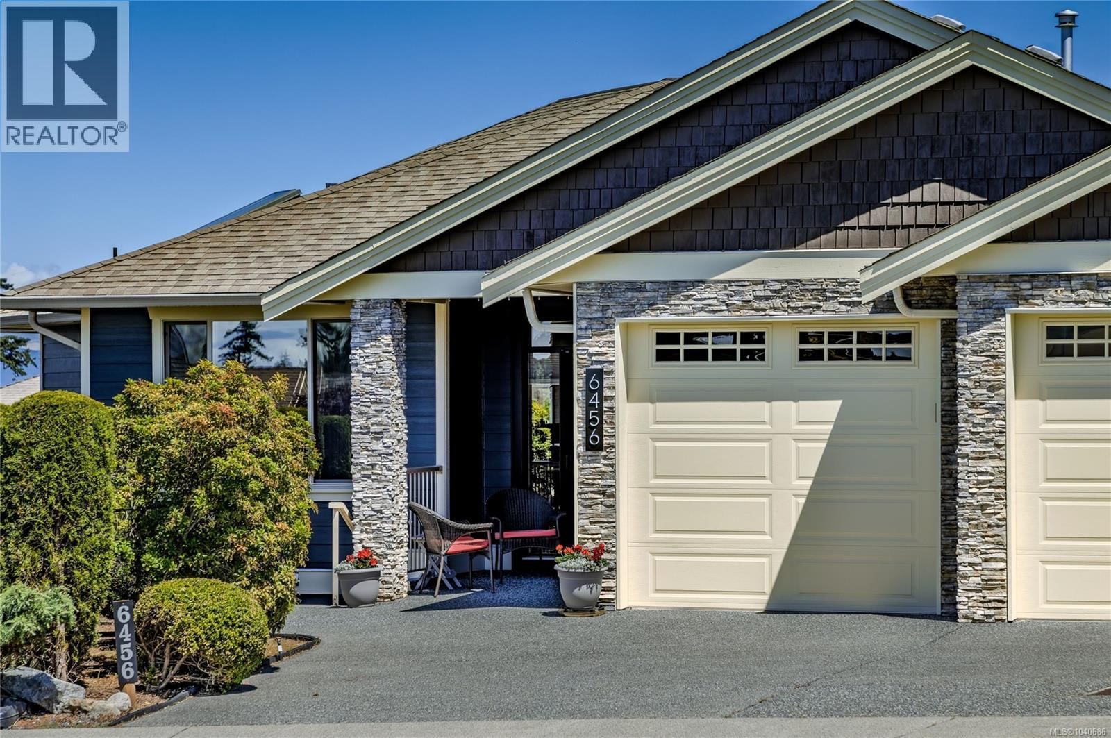 6456 Peregrine Road property photo