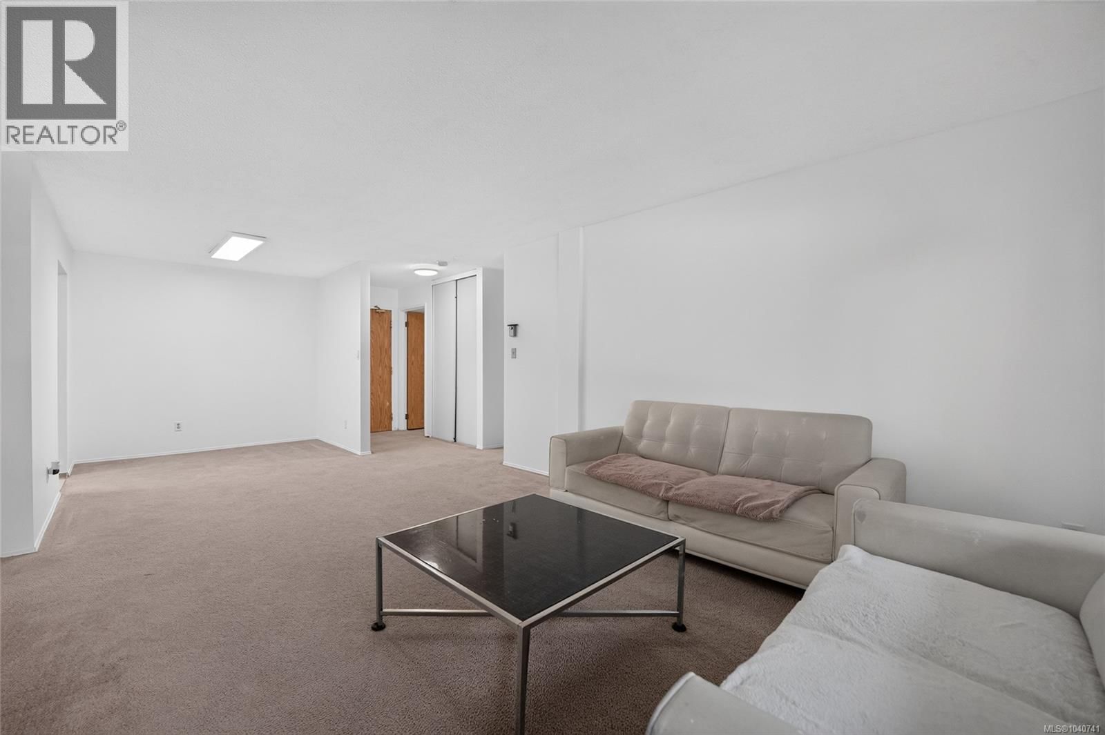 127 6711 Dover Road property photo