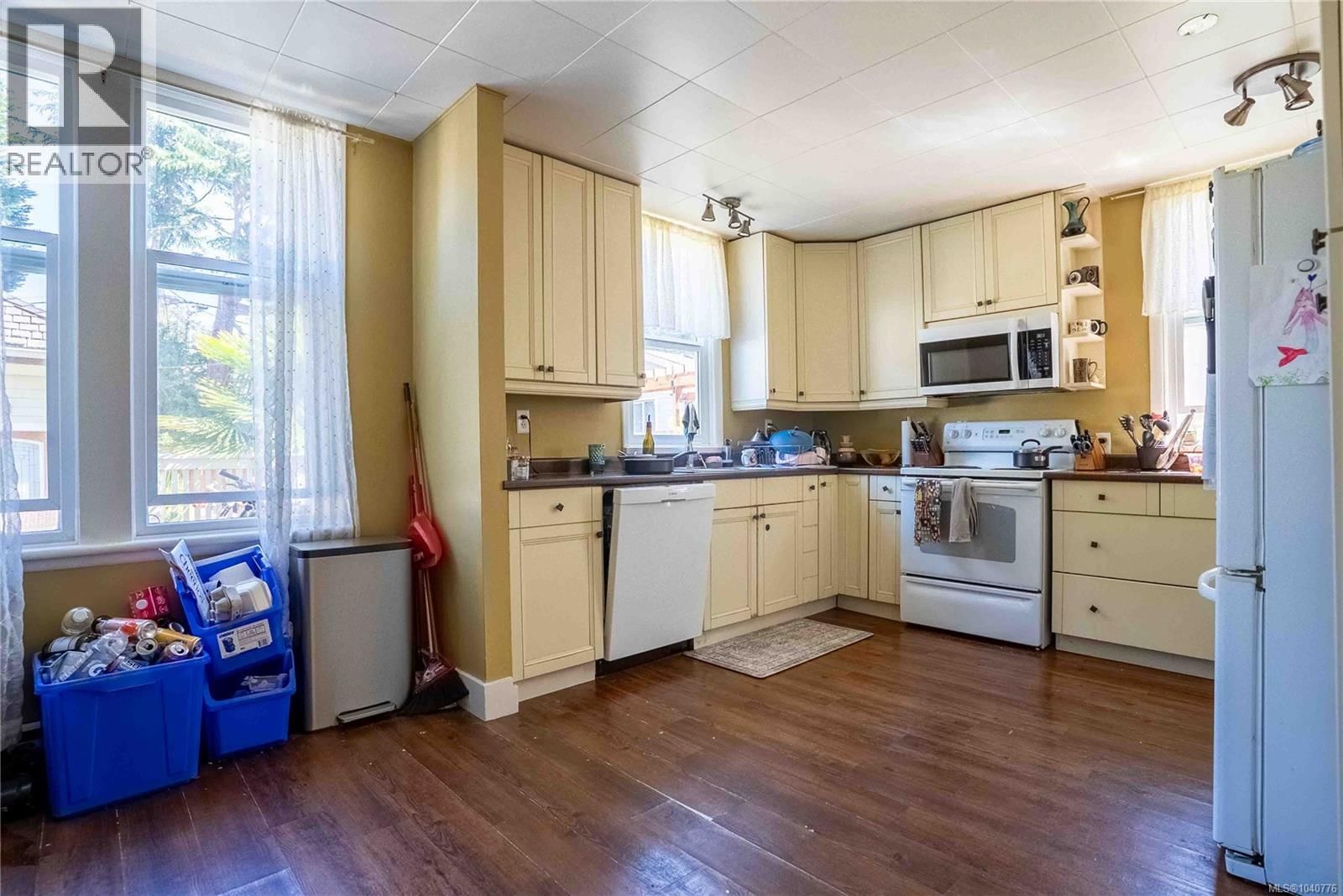 2329 Dowler Place property photo