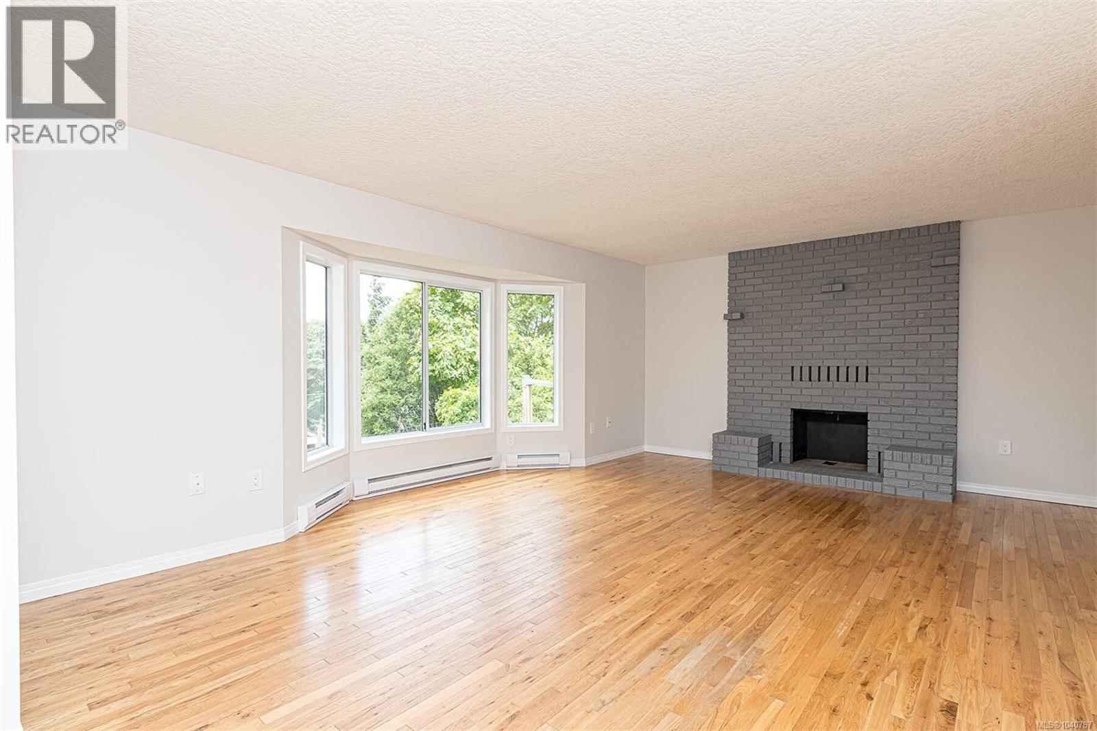 899 Cecil Blogg Drive property photo