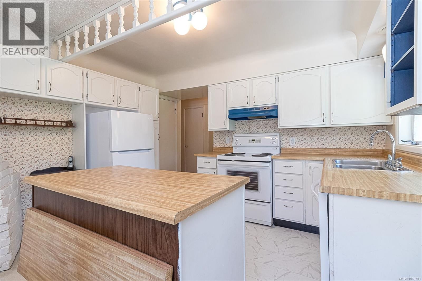 667 Jones Terrace property photo