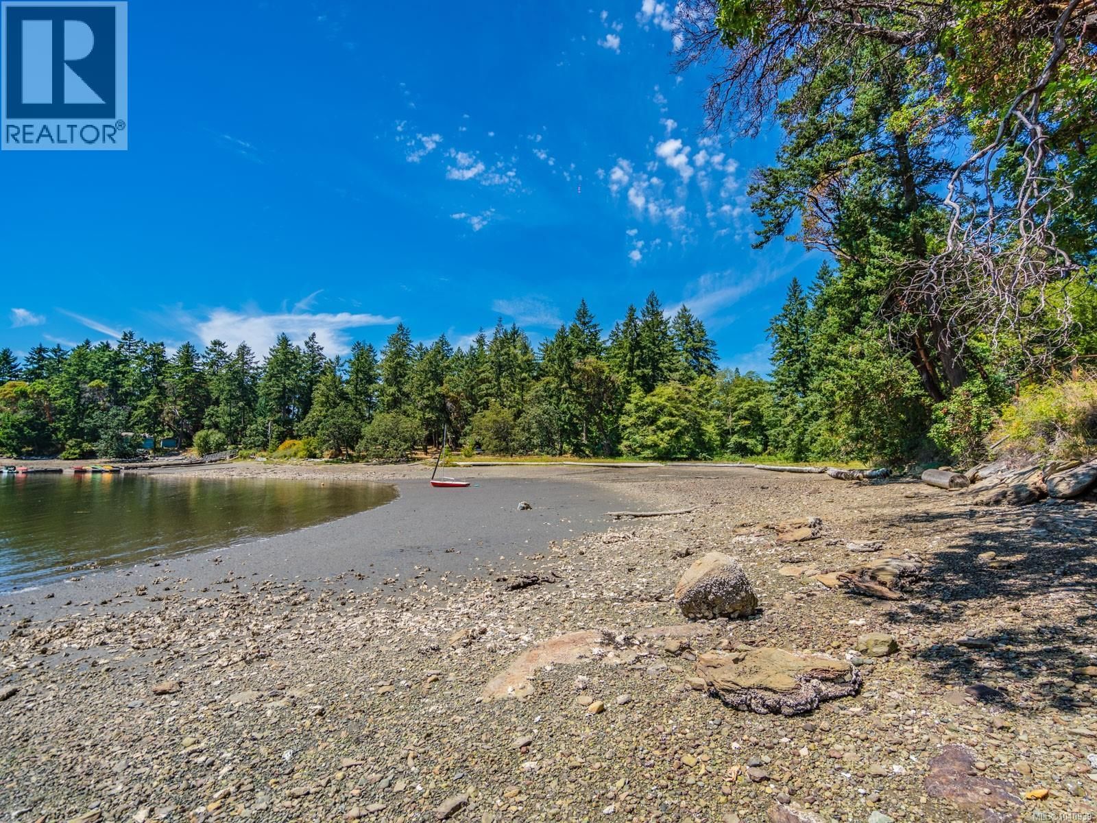 137 Pirates Lane, Protection Island, British Columbia V9R 6R1