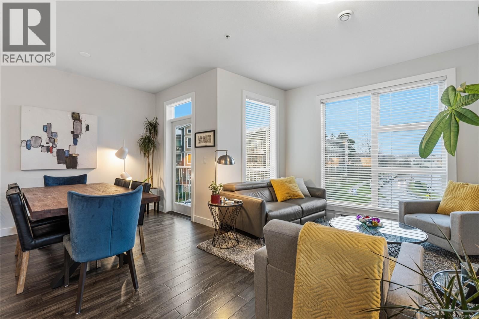 103 1800 Summerhill Place property photo