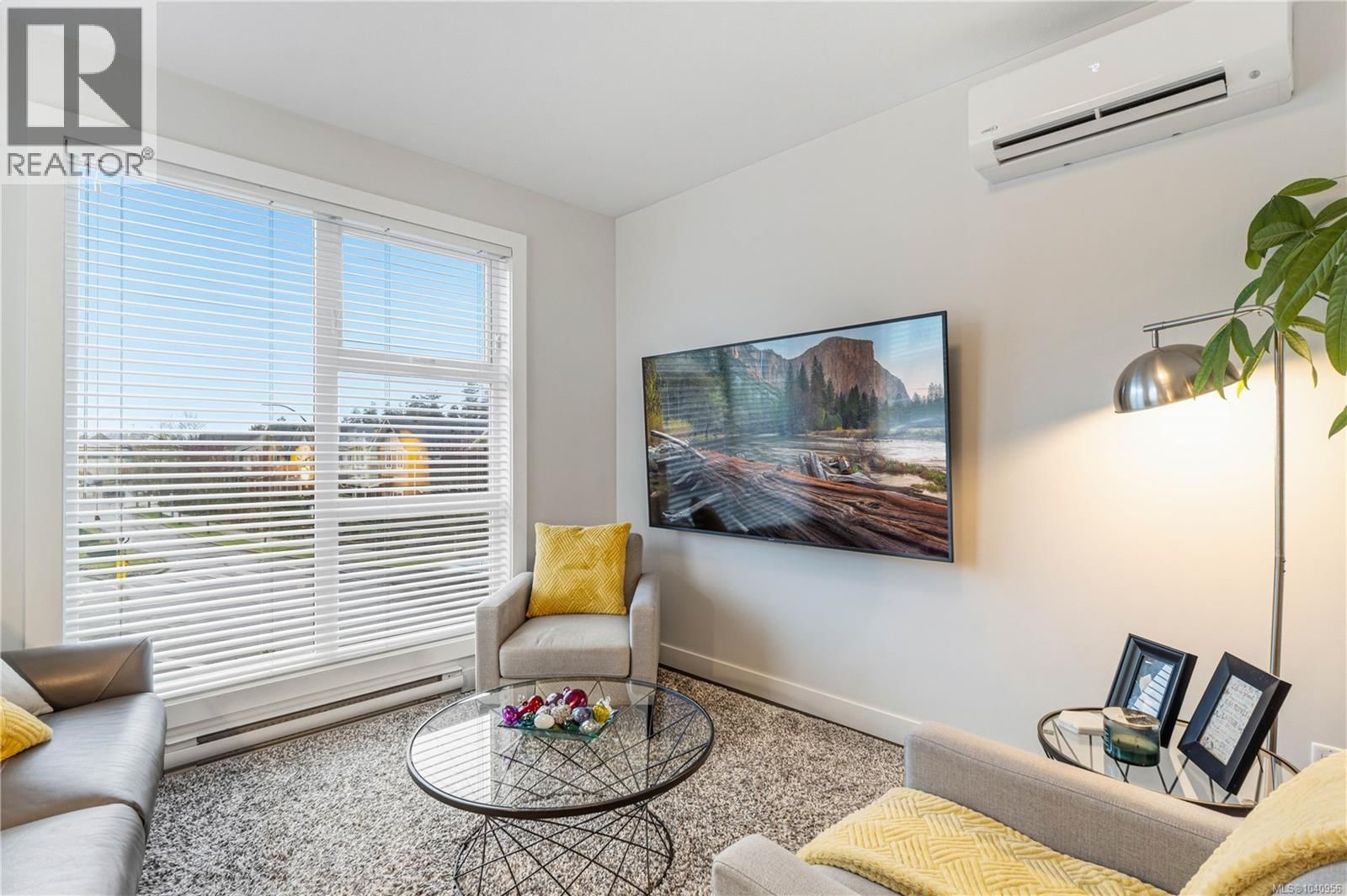103 1800 Summerhill Place property photo