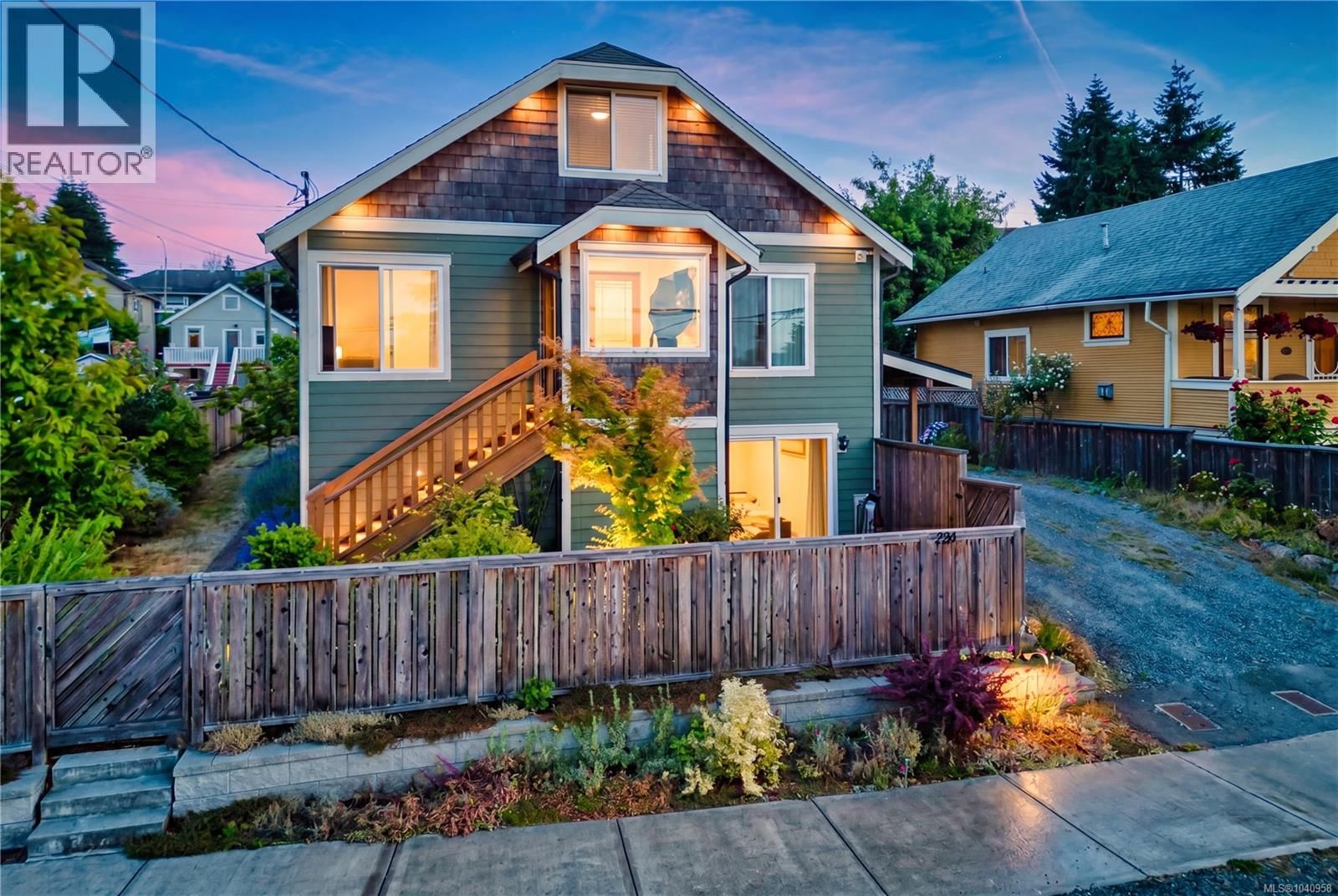 726 Haliburton Street property photo