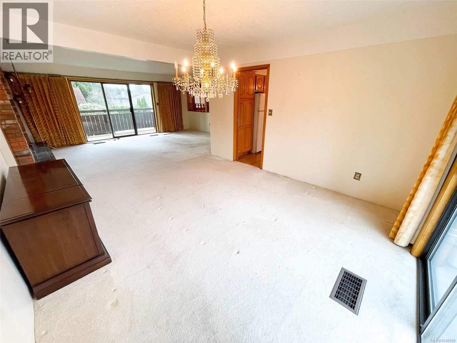 5500 Kenwill Drive property photo