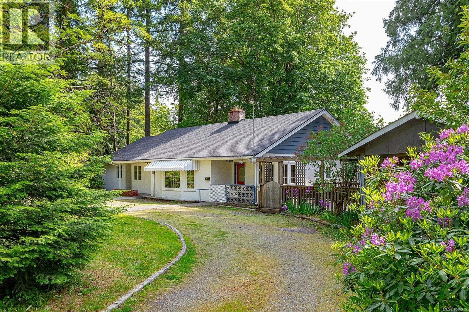 3056 Gibbins Road