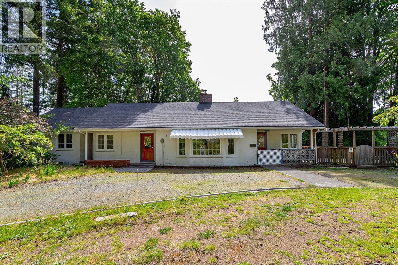 3056 Gibbins Road property photo