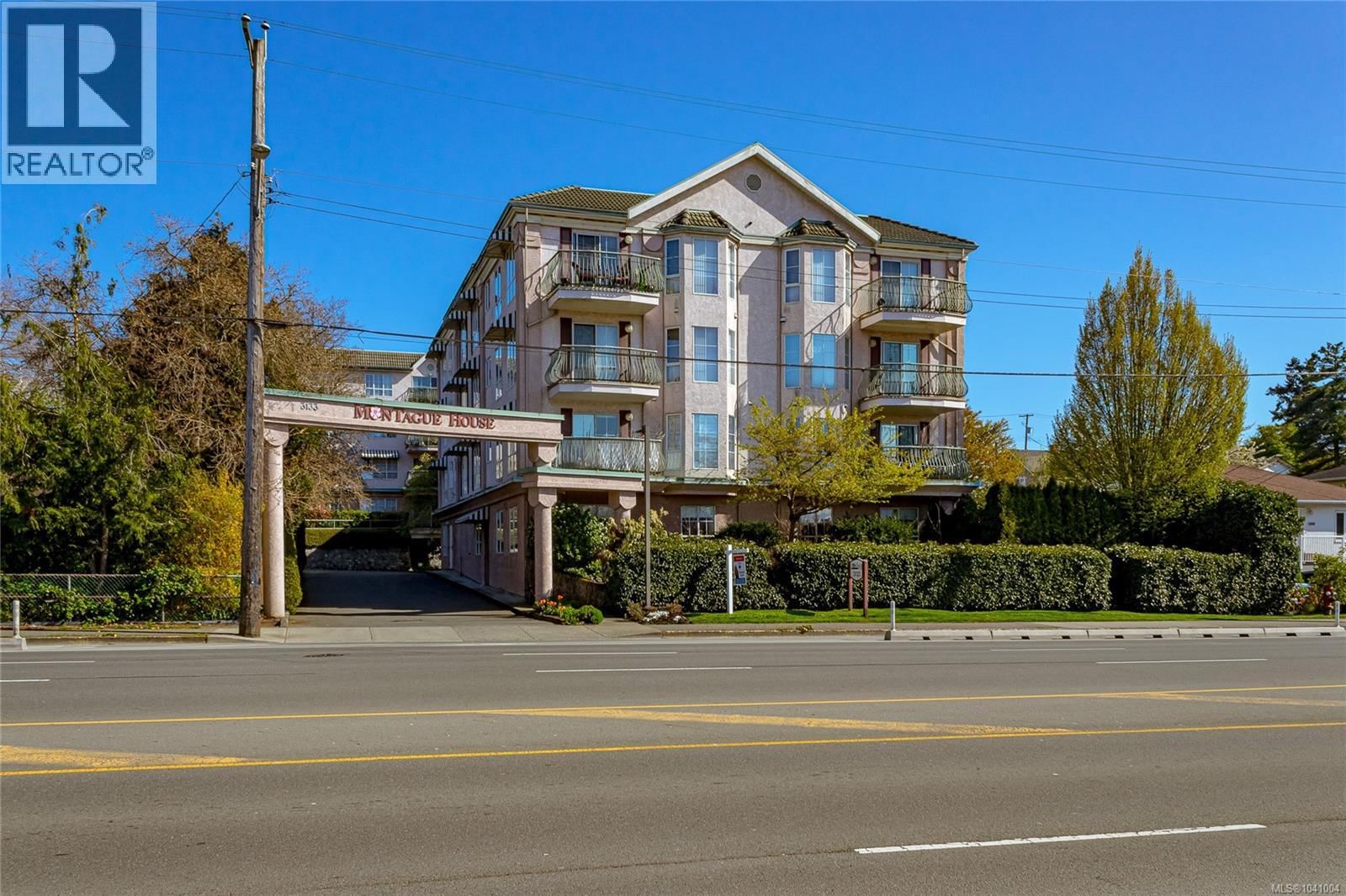 407 3133 Tillicum Road property photo
