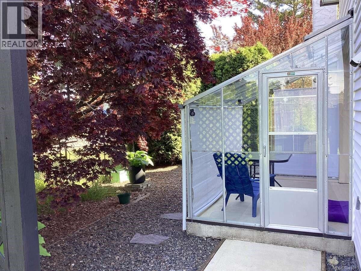 1 Sylvan Crescent property photo
