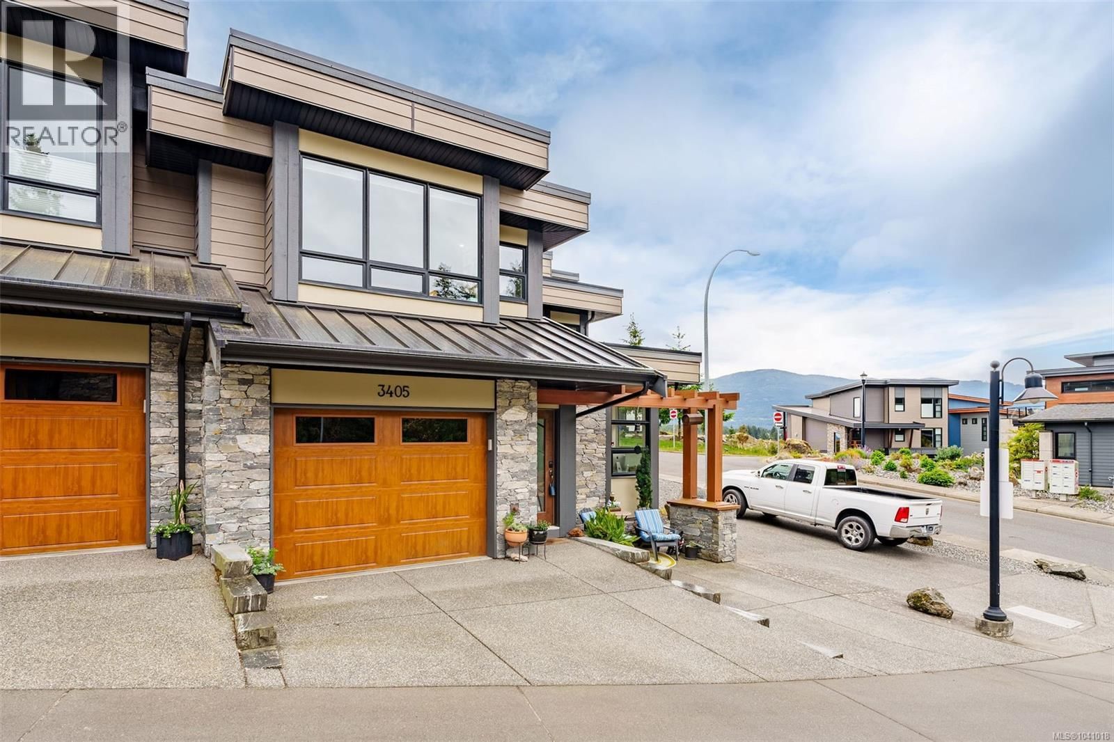 3405 Ocean Mist Place property photo