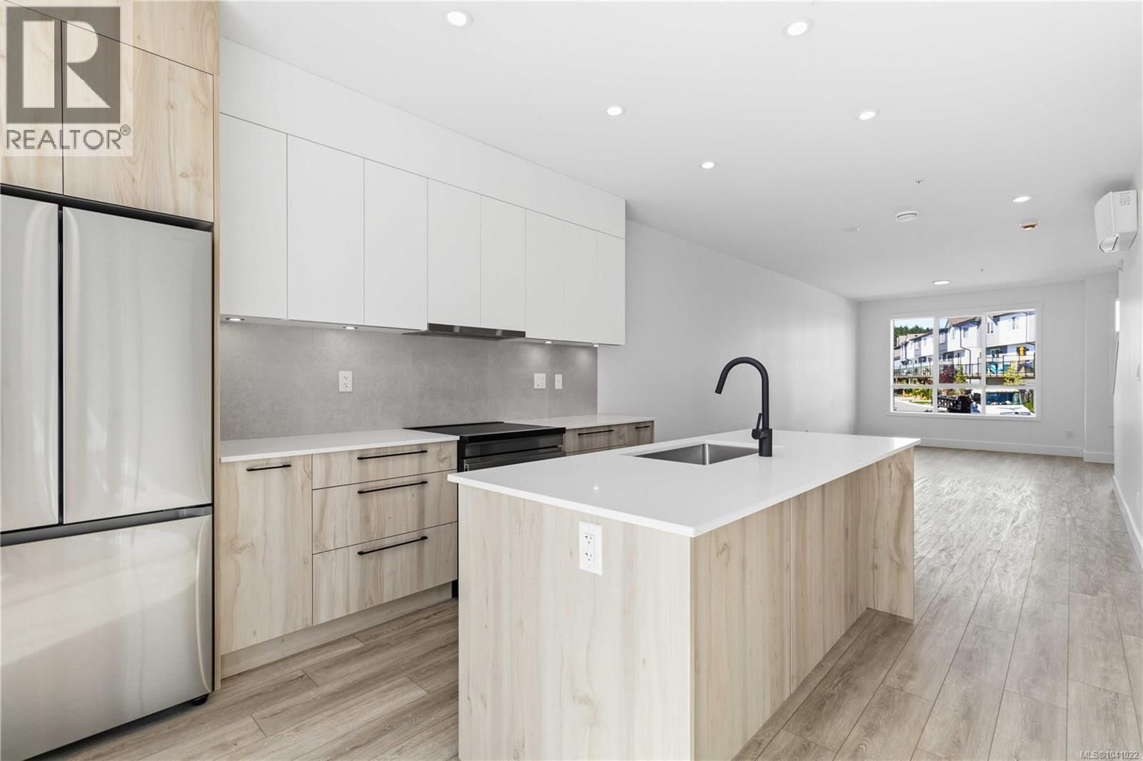 78 368 Tradewinds Avenue property photo