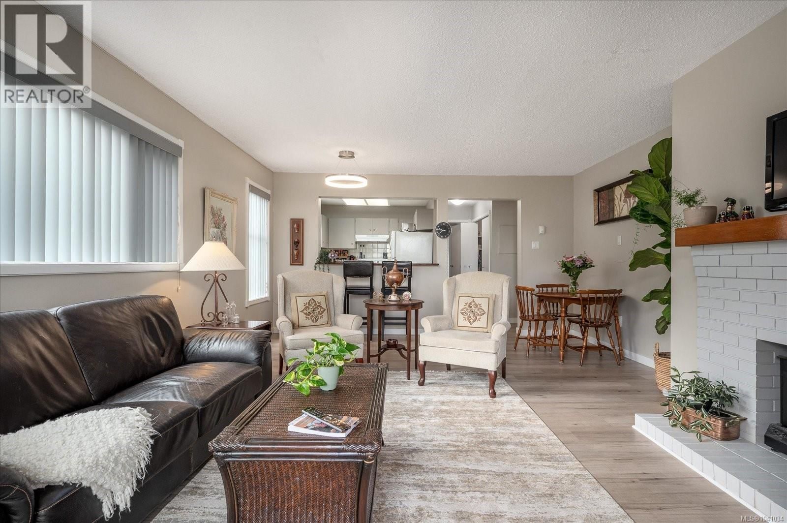 201 309 Morison Avenue property photo
