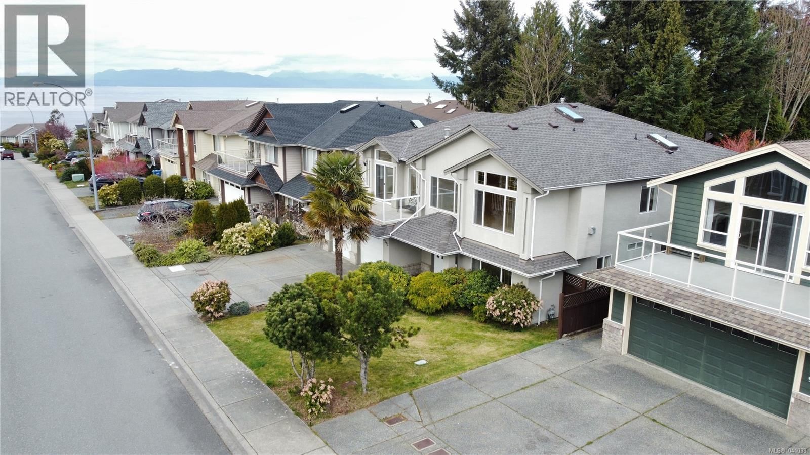 6593 Kestrel Crescent property photo
