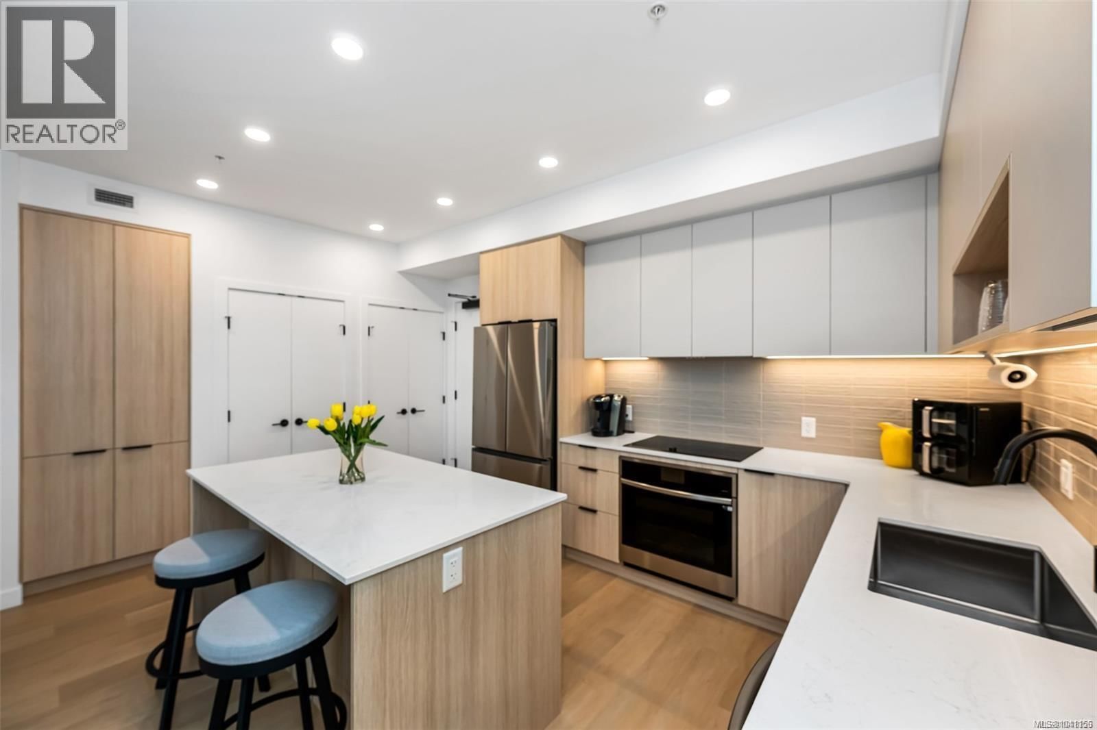 411 3564A Ryder Hesjedal Way property photo