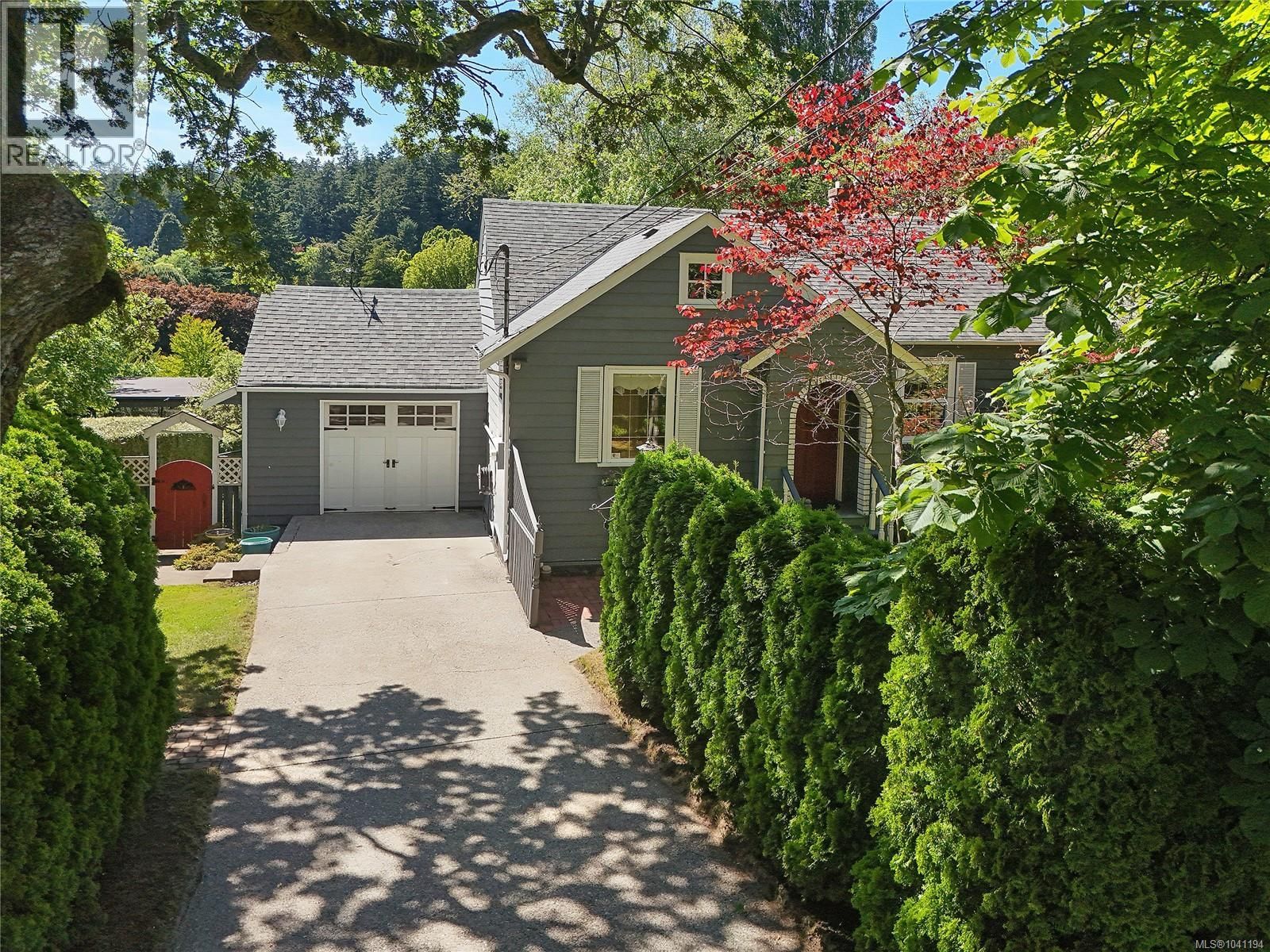 4296 CEDAR HILL Road property photo