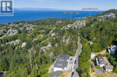4990 Laguna Way | Nanaimo British Columbia | Slide Image Two