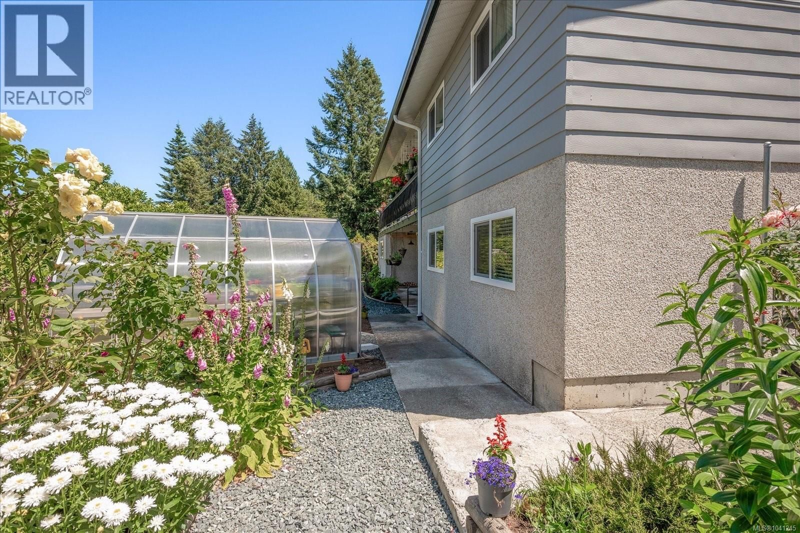 11041 Chemainus Road property photo