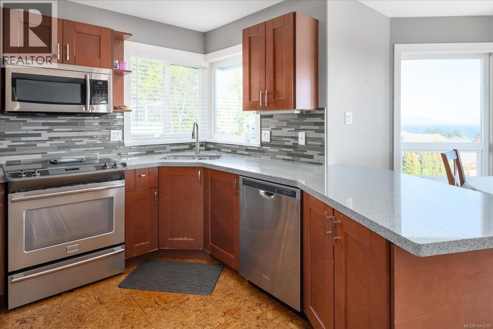 6160 Dover Road property photo