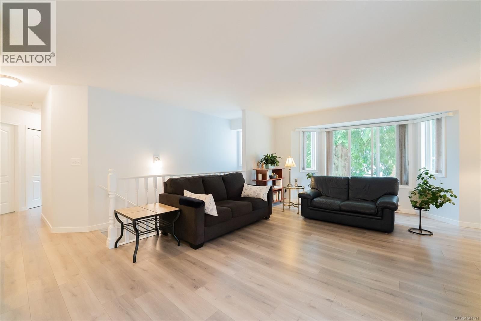 875 Brookfield Drive property photo