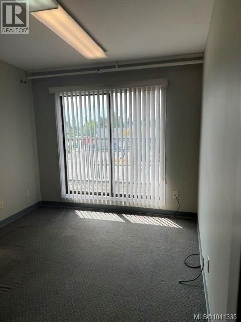 212 2270 Cliffe Avenue property photo