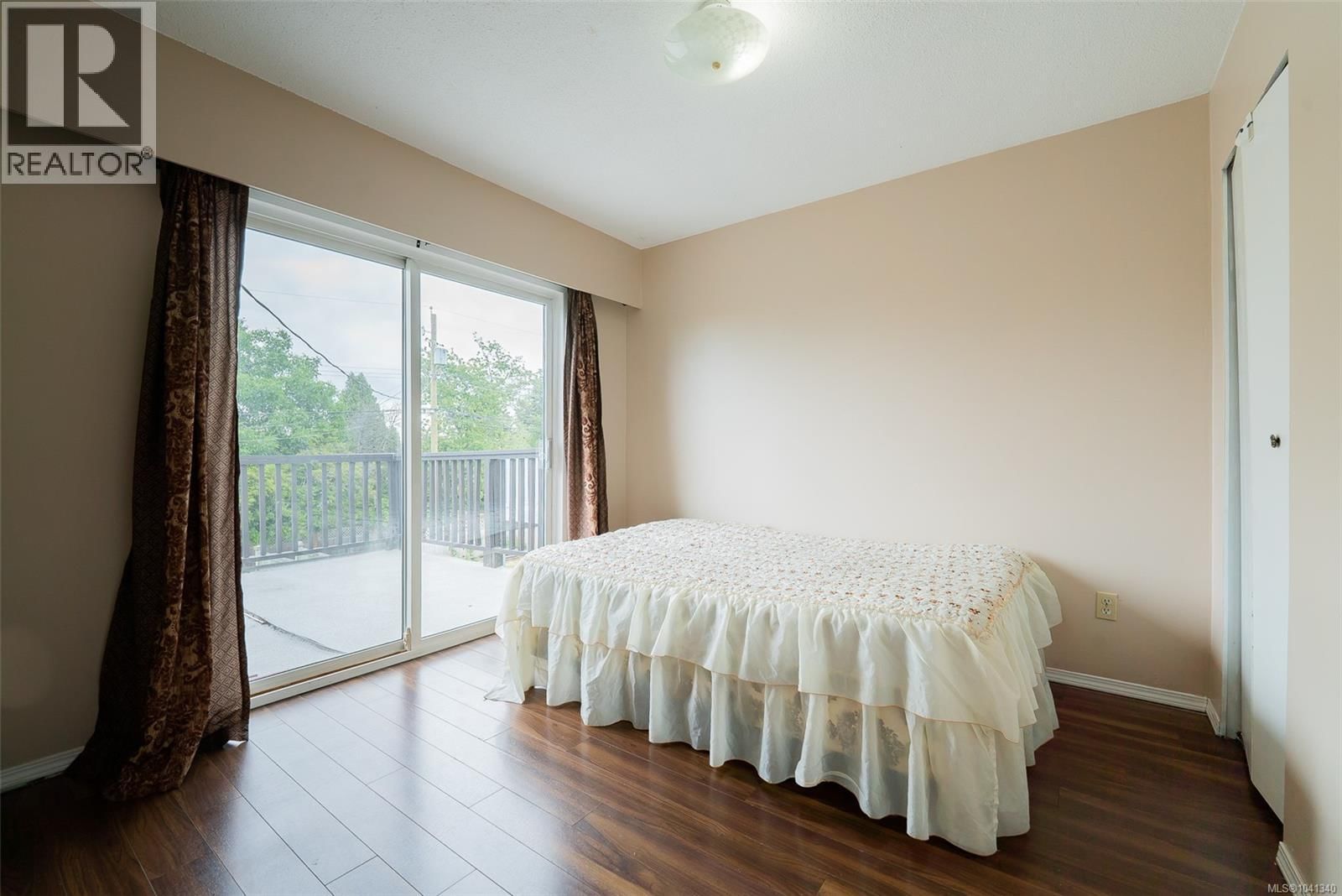 540 Wakesiah Avenue property photo