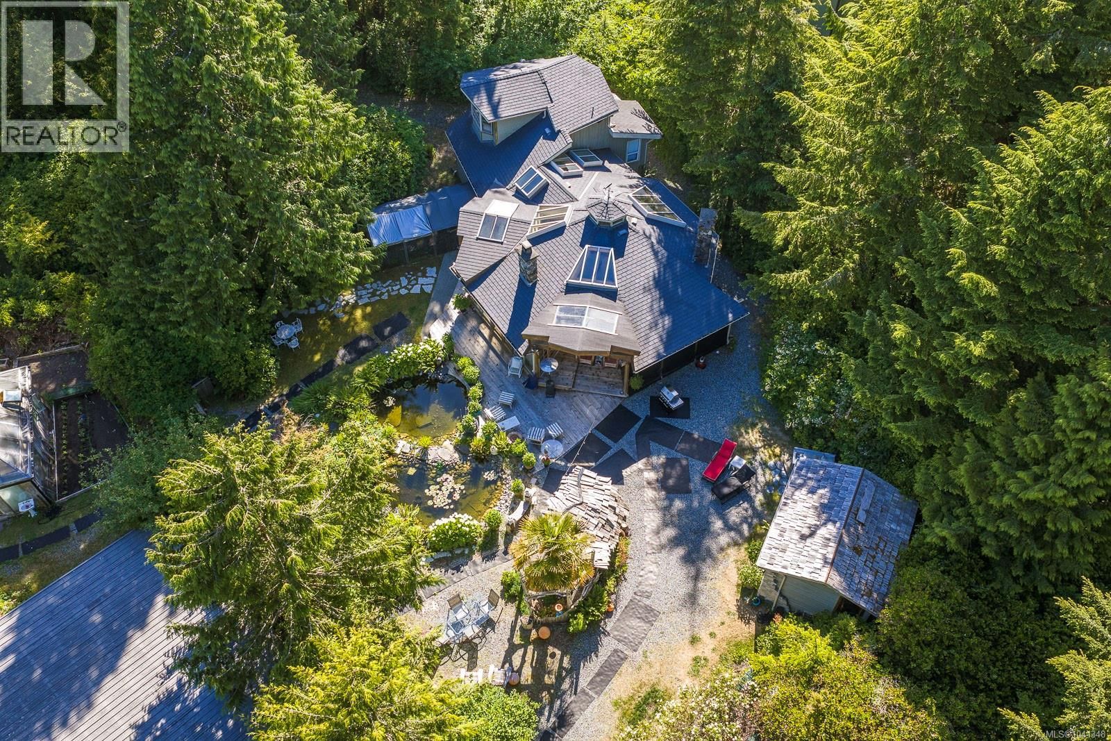 1364 Chesterman Beach Road property photo