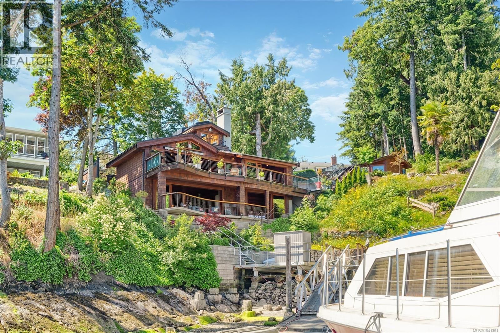 10968 Madrona Drive, North Saanich, British Columbia V8R 6K2