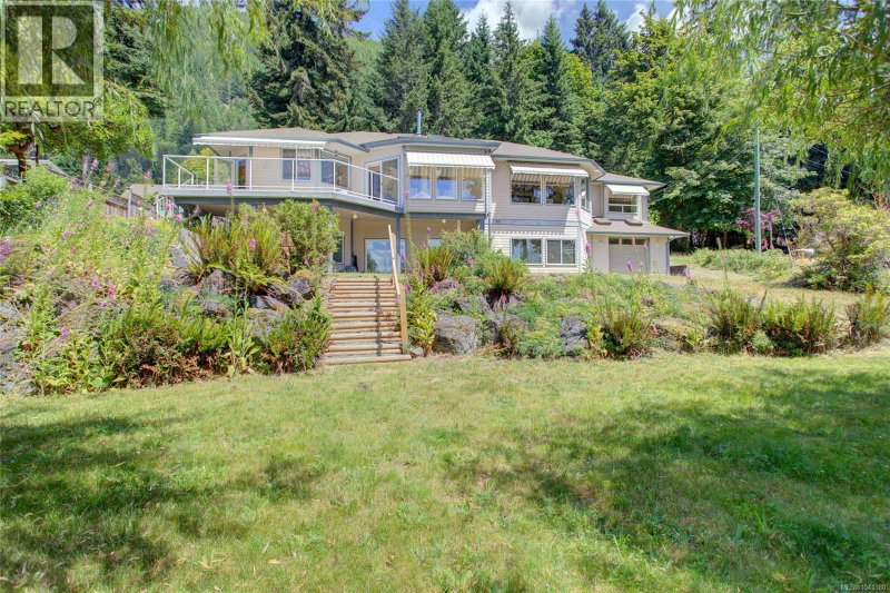 10164 Youbou Road Youbou British Columbia, V0R 3E1 - 3 Bedrooms Waterfront Home For sale