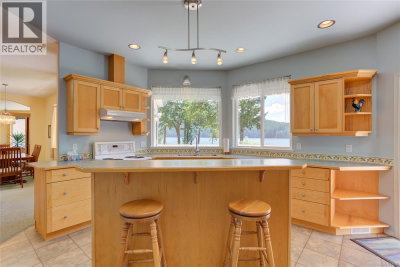 10164 Youbou Road | Youbou British Columbia | Slide Image Nine