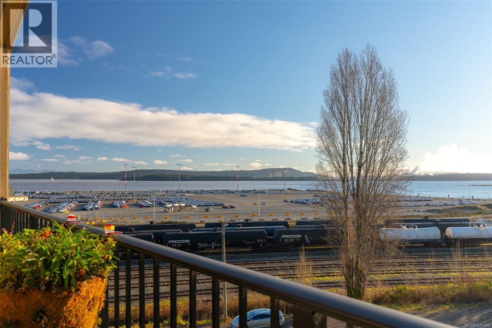 404 104 Esplanade Street property photo