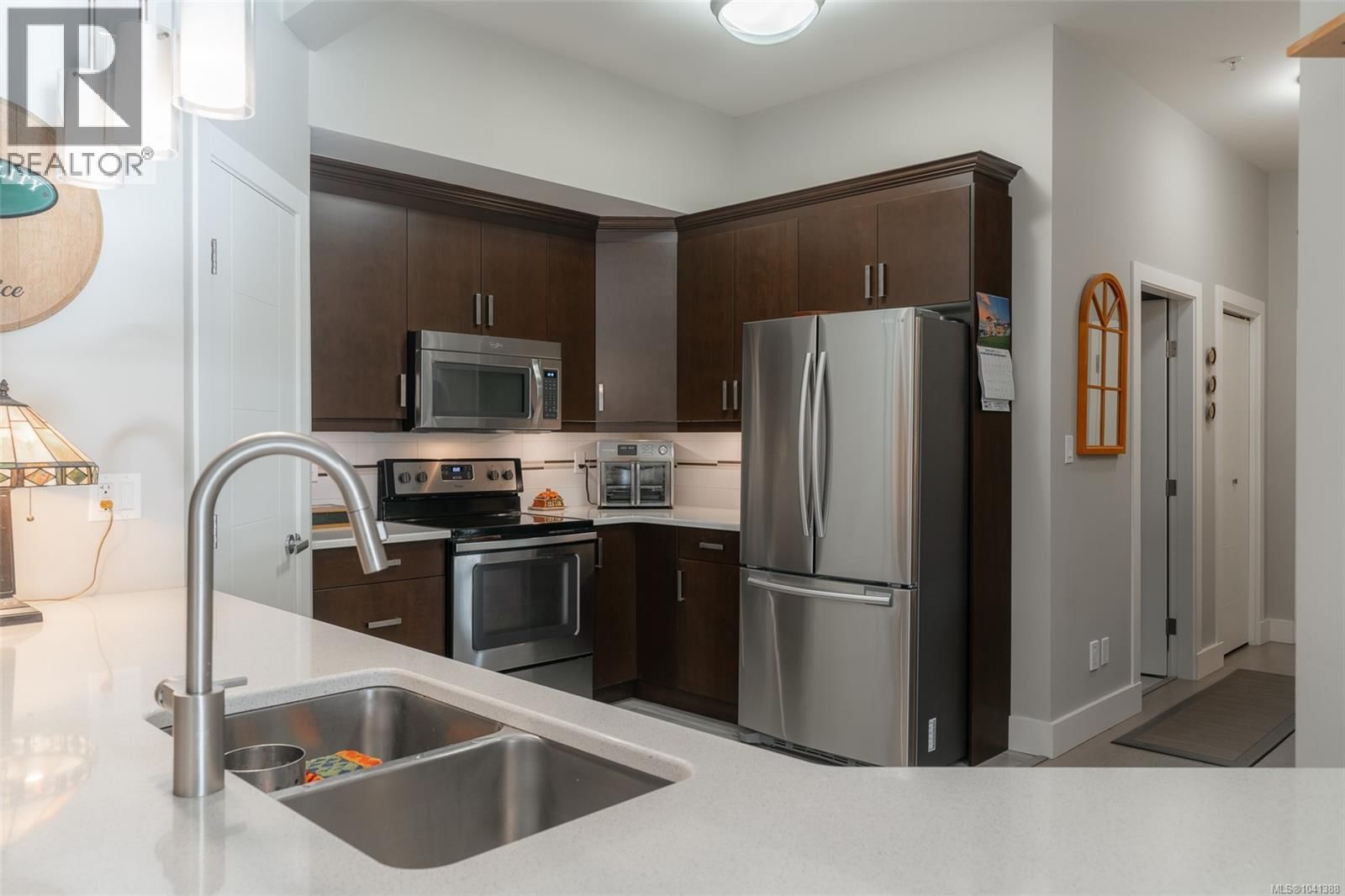 404 104 Esplanade Street property photo