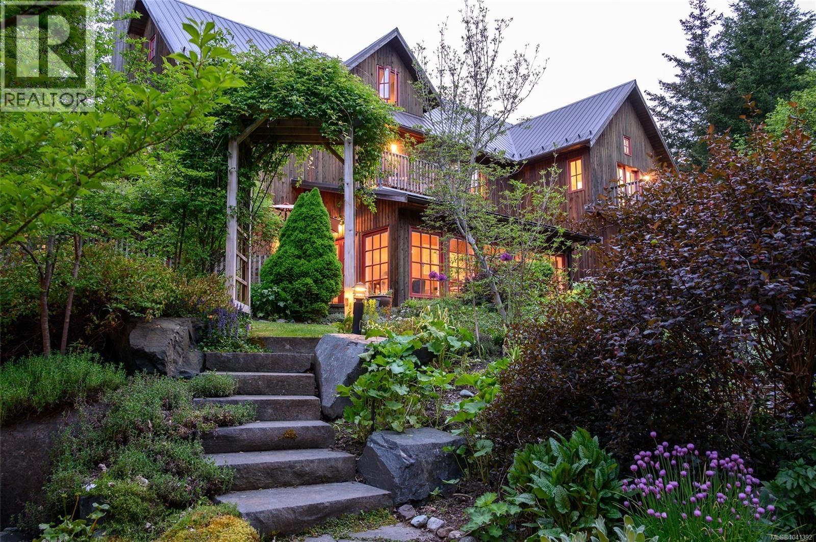 169 Armand Way, Salt Spring, British Columbia V8K 2B6