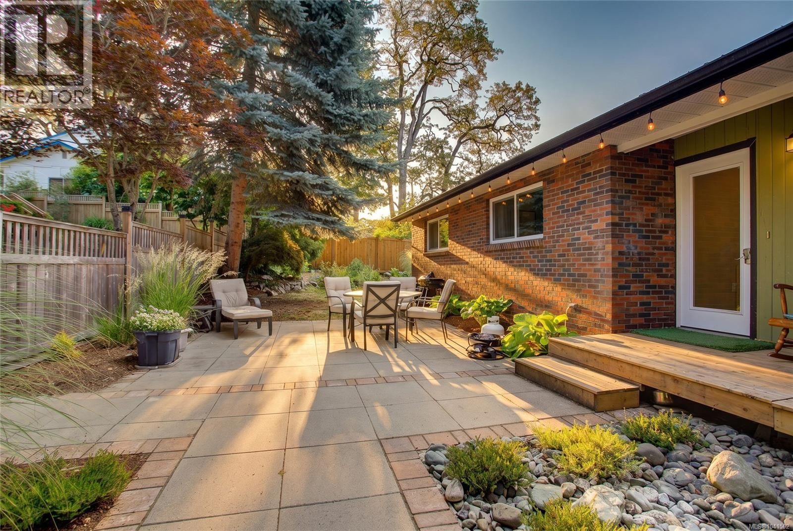 6013 Wisteria Place property photo