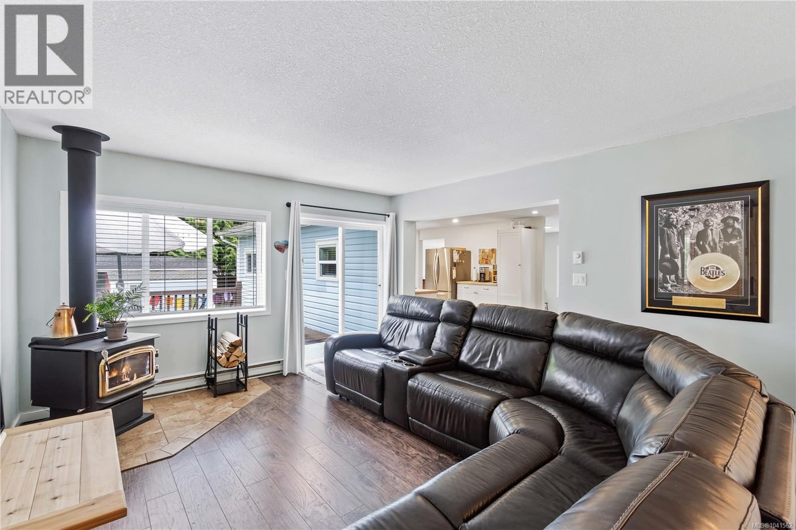 450 Aurora Street property photo