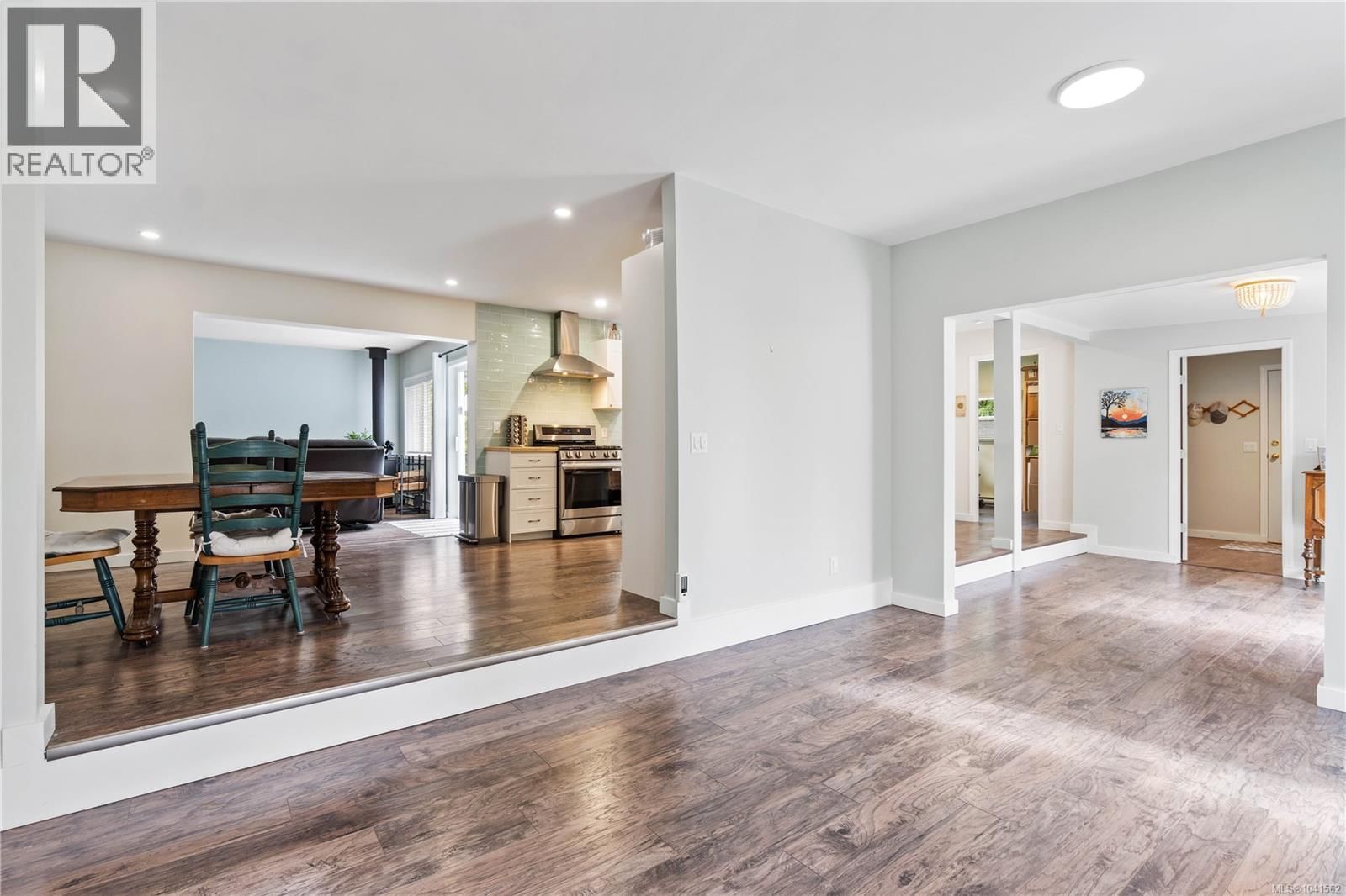 450 Aurora Street property photo