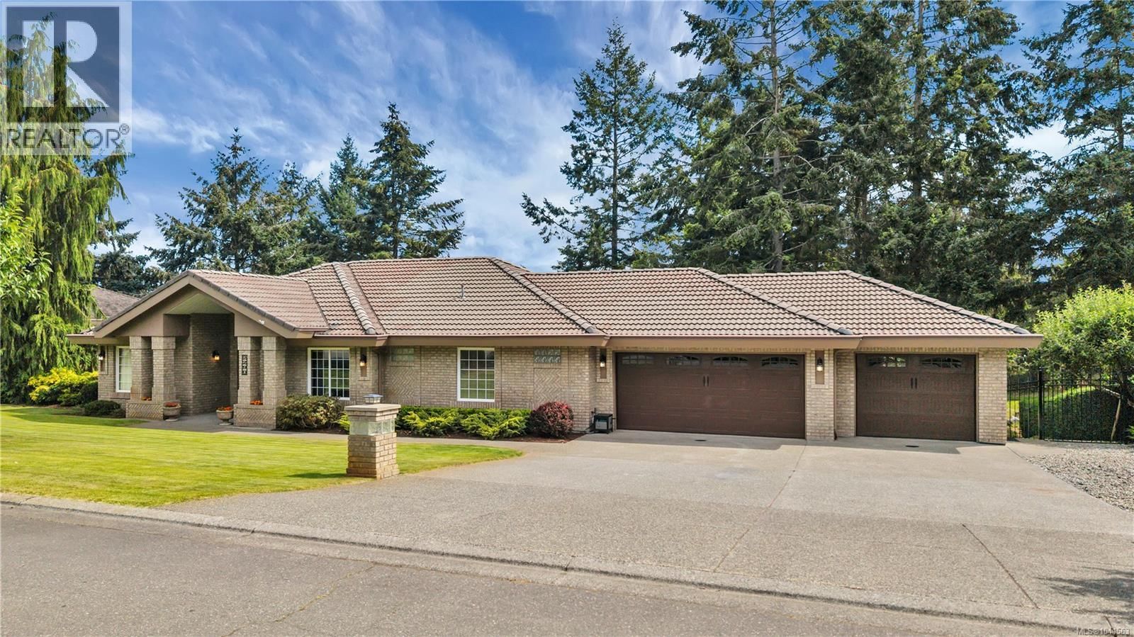 2290 Coventry Place property photo