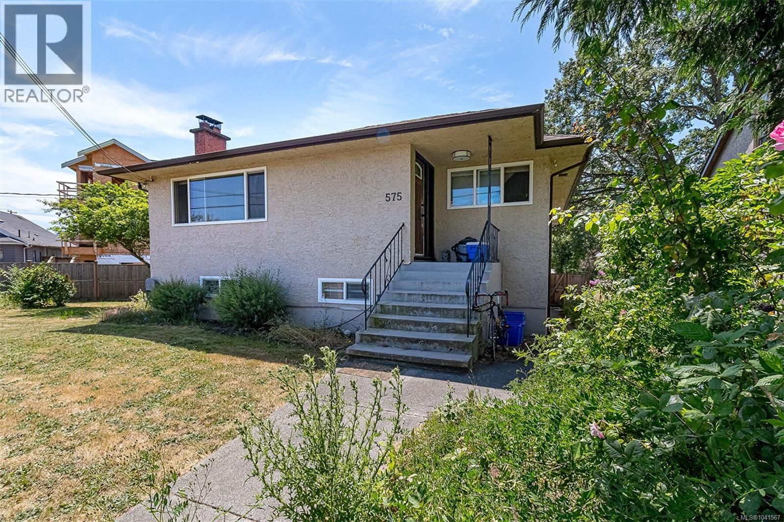 575 Burnside Road East, Victoria, British Columbia V8T 2X7