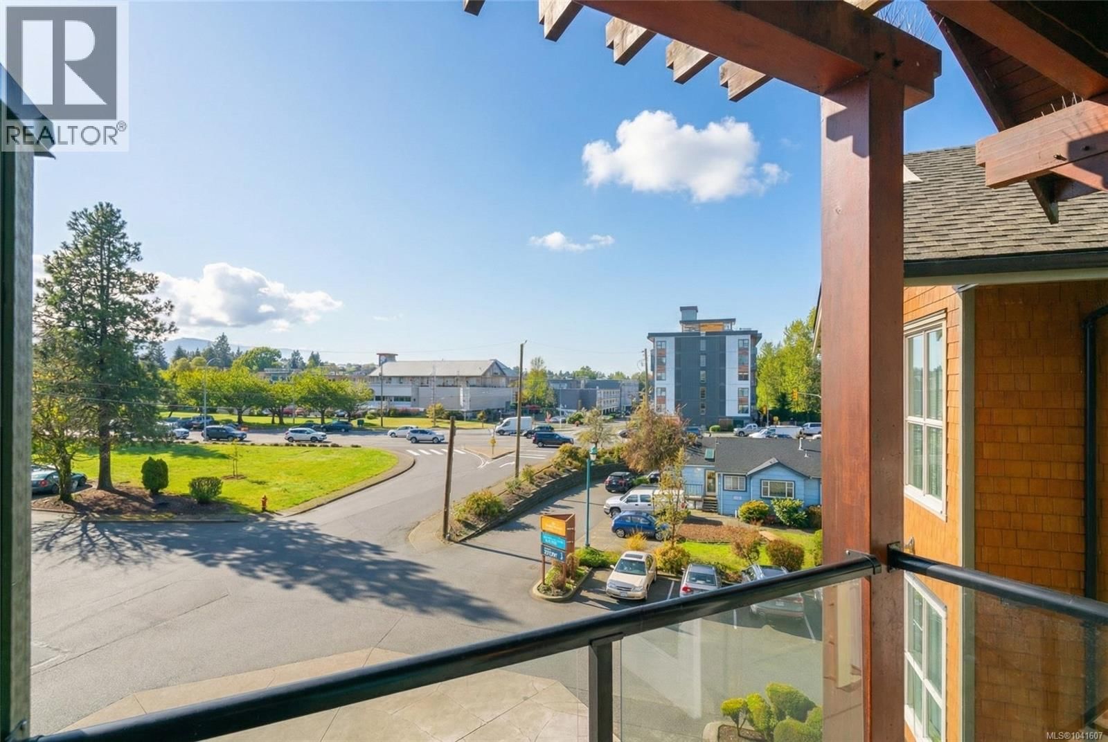 315C 1730 Riverside Lane property photo