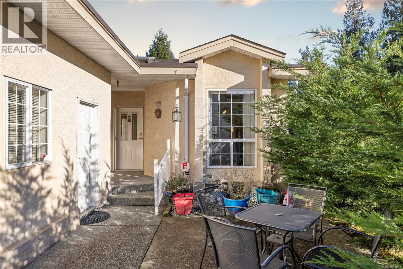 45 2979 River Road property photo
