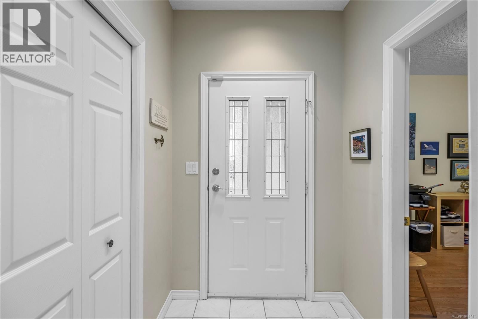 45 2979 River Road property photo