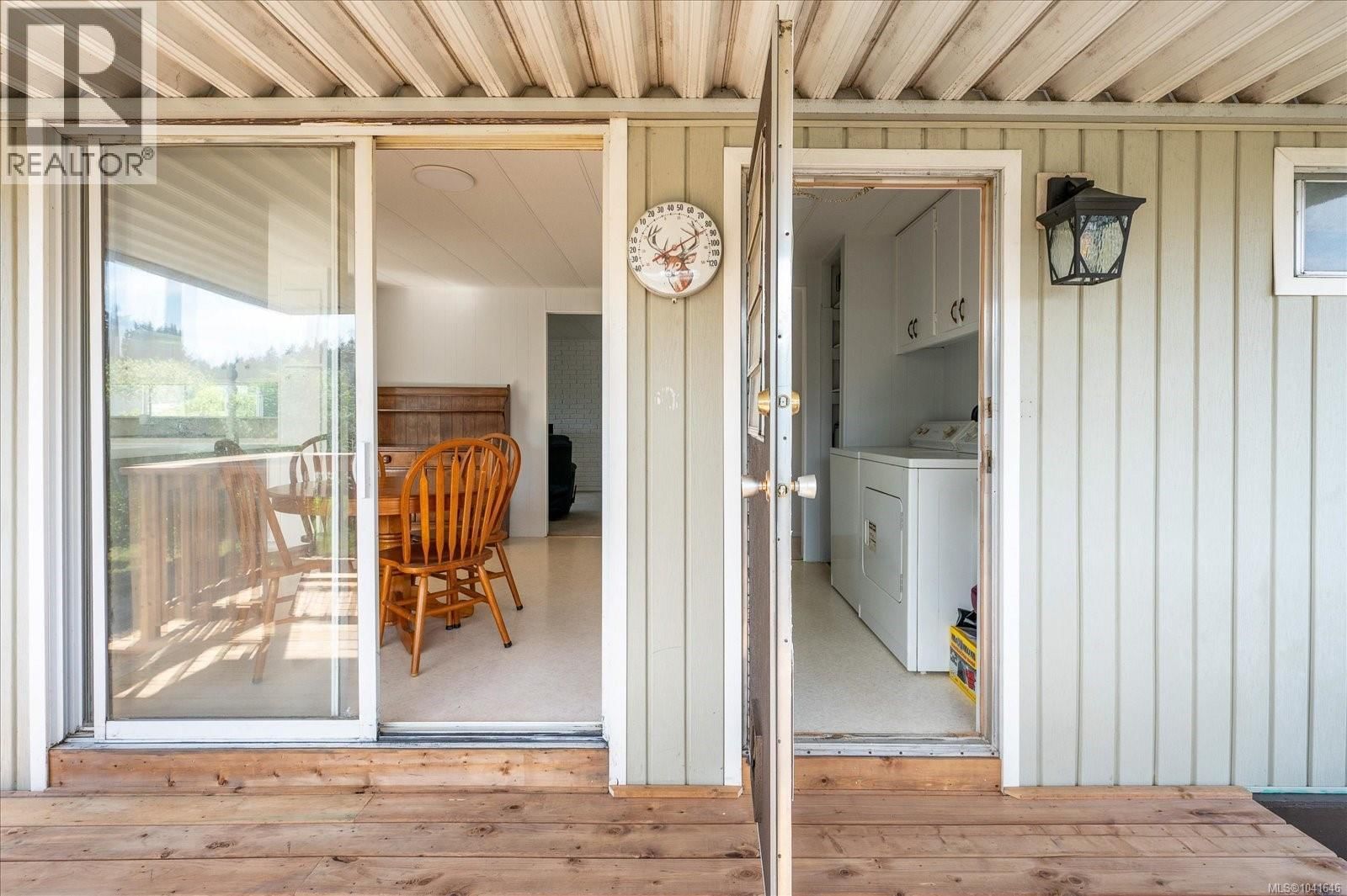 24 1572 Seabird Road property photo