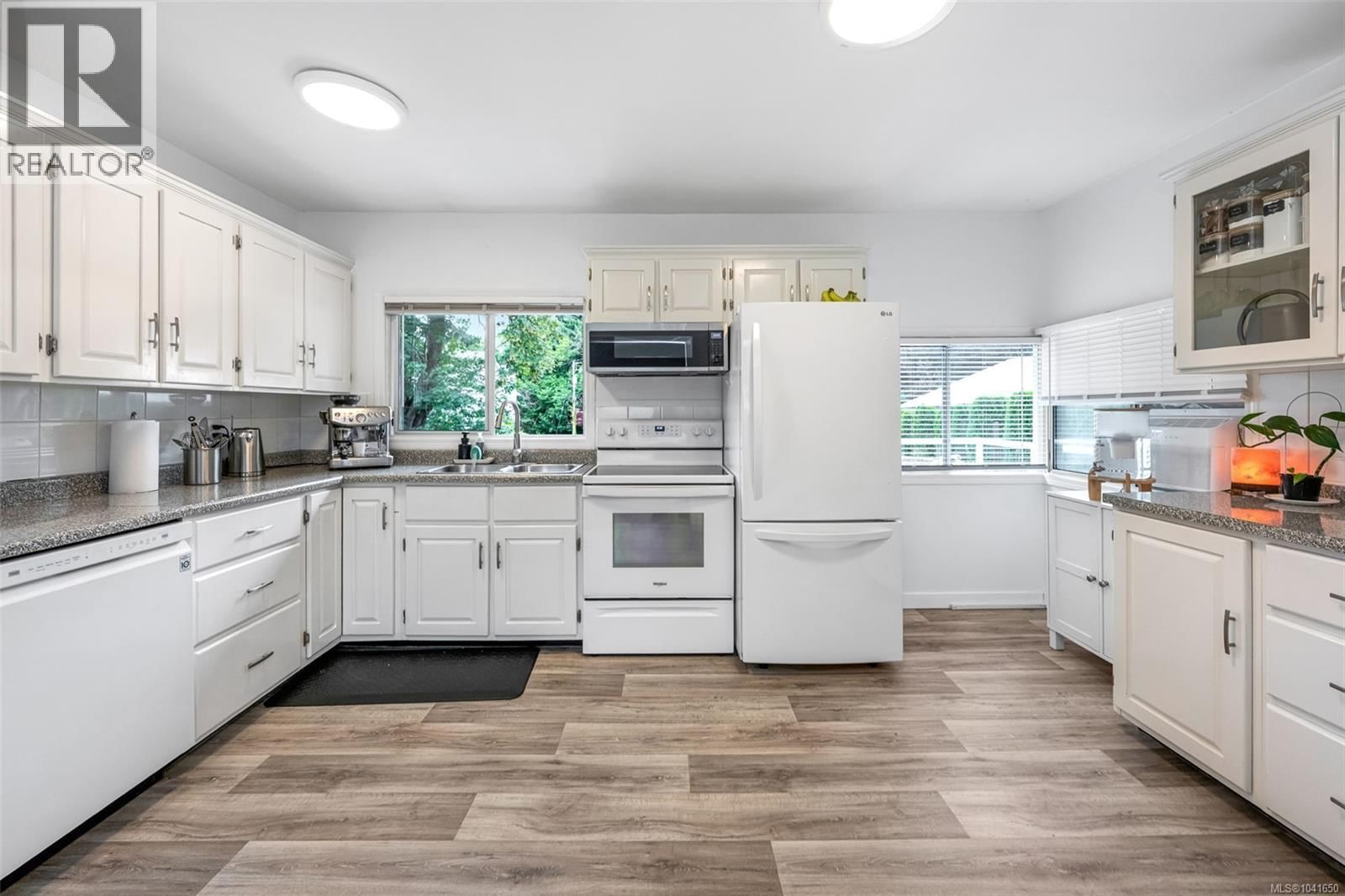 105 Cowichan Avenue property photo