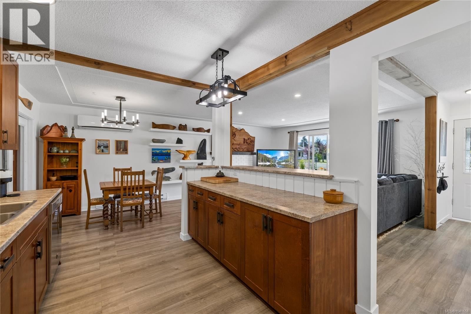 16 Sangster Place property photo