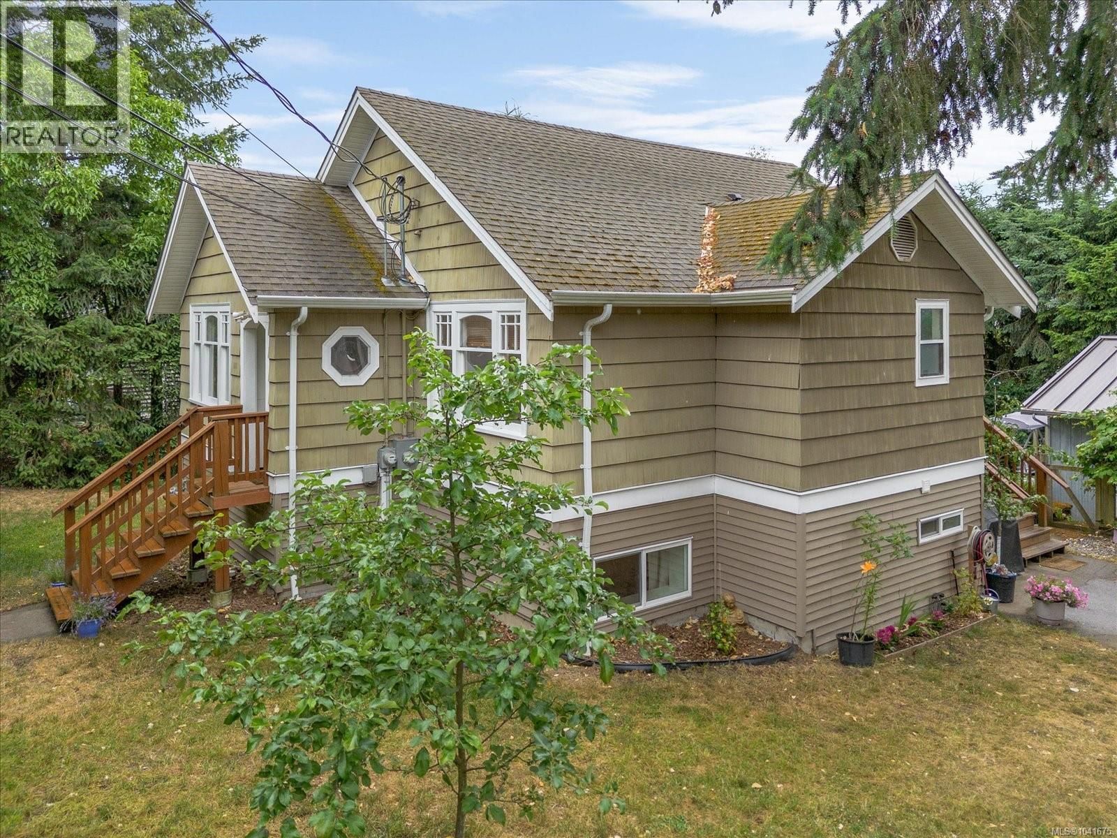 691 Begbie Street property photo